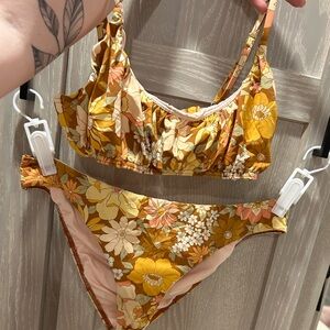 Billabong Bikini - Size S